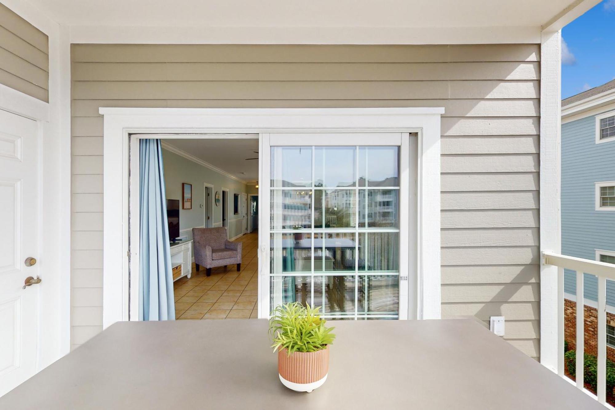 4833 Magnolia Dr *